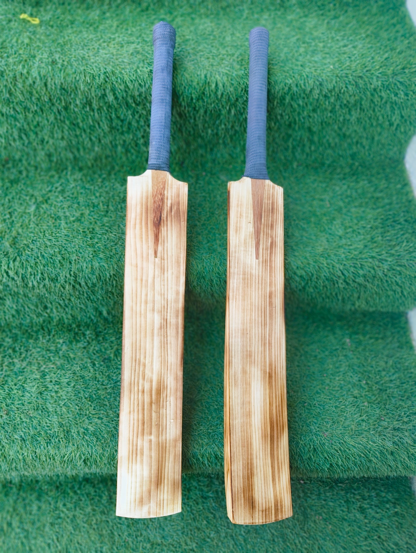Black Mamba Kashmir Willow Cricket Bat For Hard Tennis | 1050g weight | Top Grade