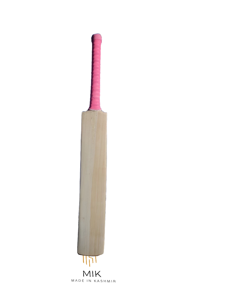 Font face of Kashmir Willow Leather Cricket Bat. Shop Cricket Bat for Leather ball, super quality online on made-in-kashmir.com