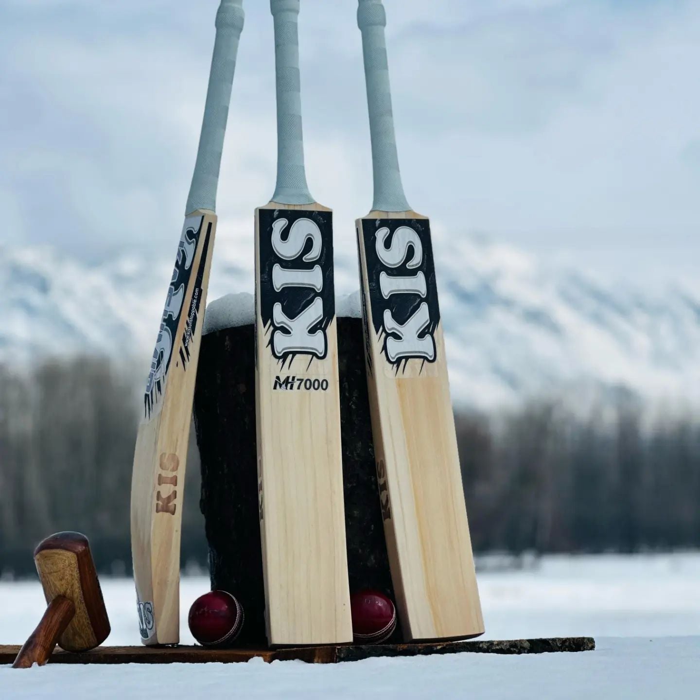 M&H7000 best Kashmir willow cricket bat | KIS SPORTS Sangam