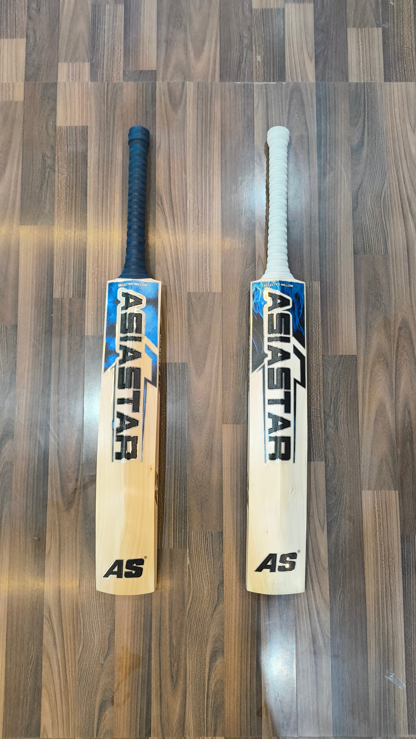 Gold Edition Cricket Bat for young players | Customize Size and Profile